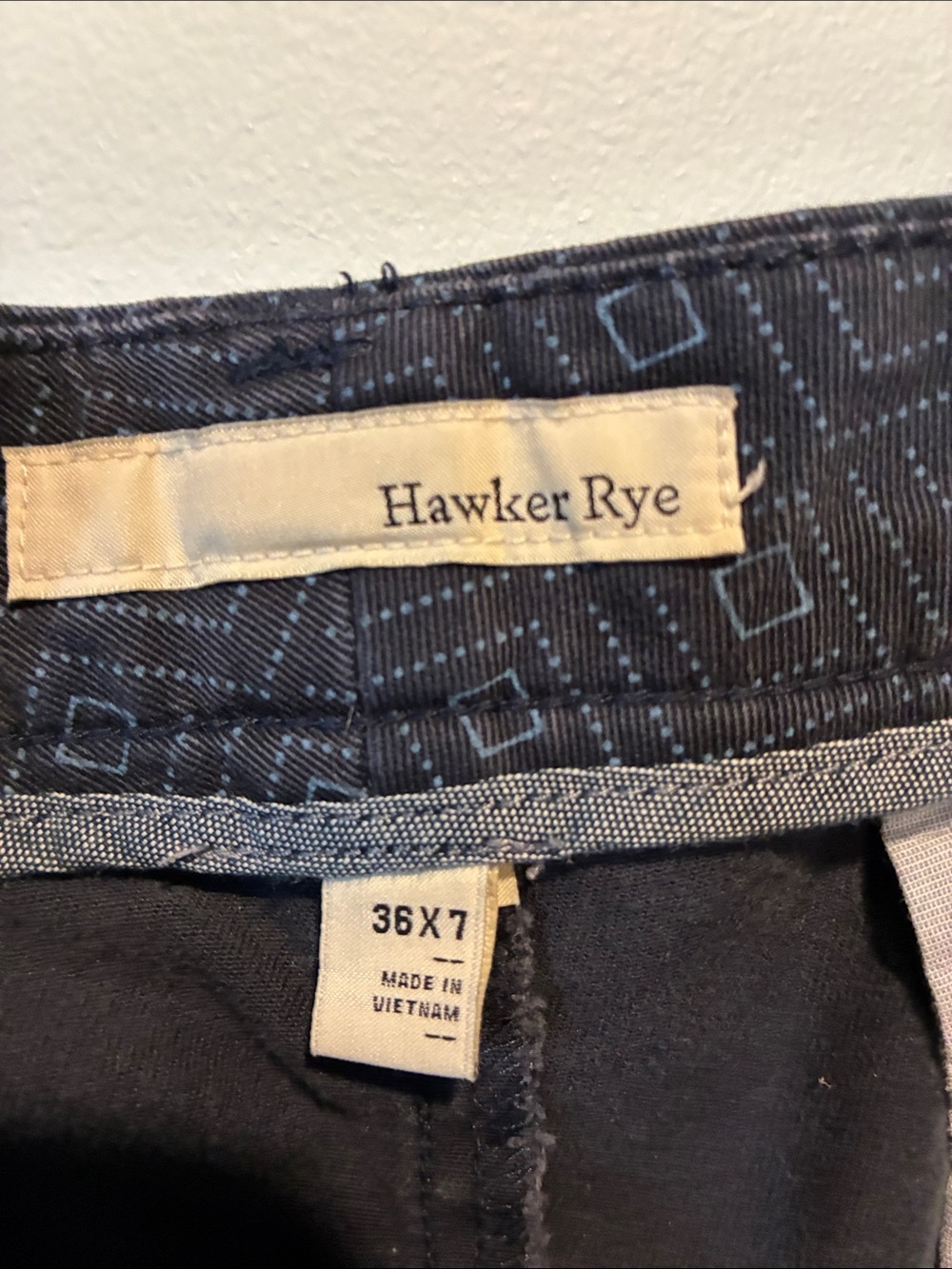 Men's Navy Geometric Flat-Front Shorts - Picture 4 of 4